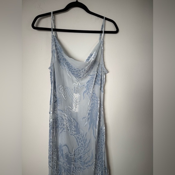 NWT L'AGENCE Christine Burnout Velvet Maxi Gown in Blue Fog Dragon - Picture 3 of 14